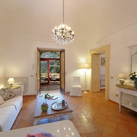 Rocaille Minor Apartment Positano